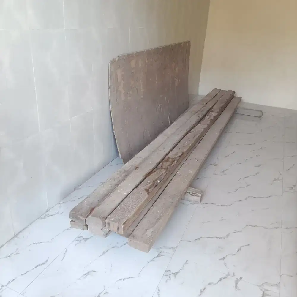 Dijual kayu bekas