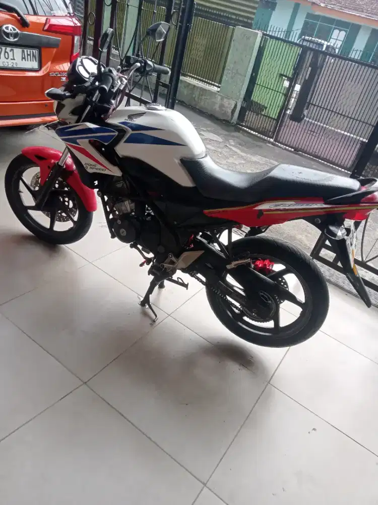CB 150 kondisi plat bandung