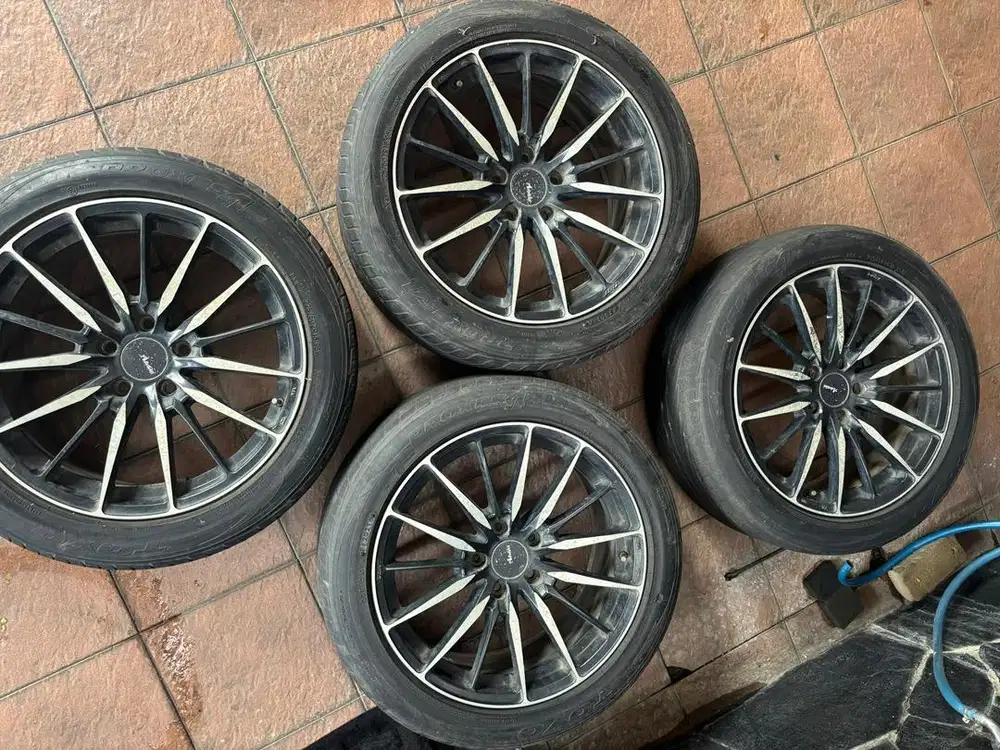 Velg bekas R18 Advanti