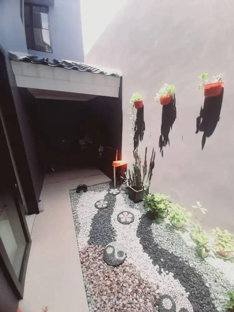 Dijual rumah 2 lantai siap huni lokasi nempel Puri Asri Perdana