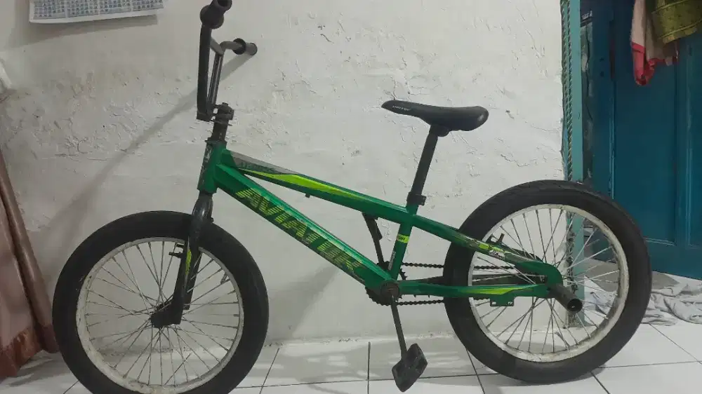 Sepeda BMX AVIATOR ring 20
