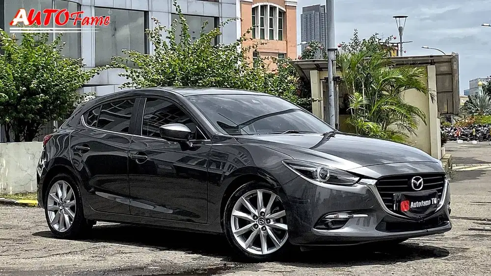 Mazda3 HB Hatchback Machine Gray On Black NIK 2019