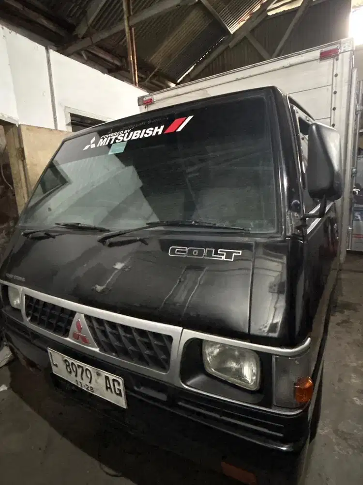 Mitsubishi L300 Box 2008