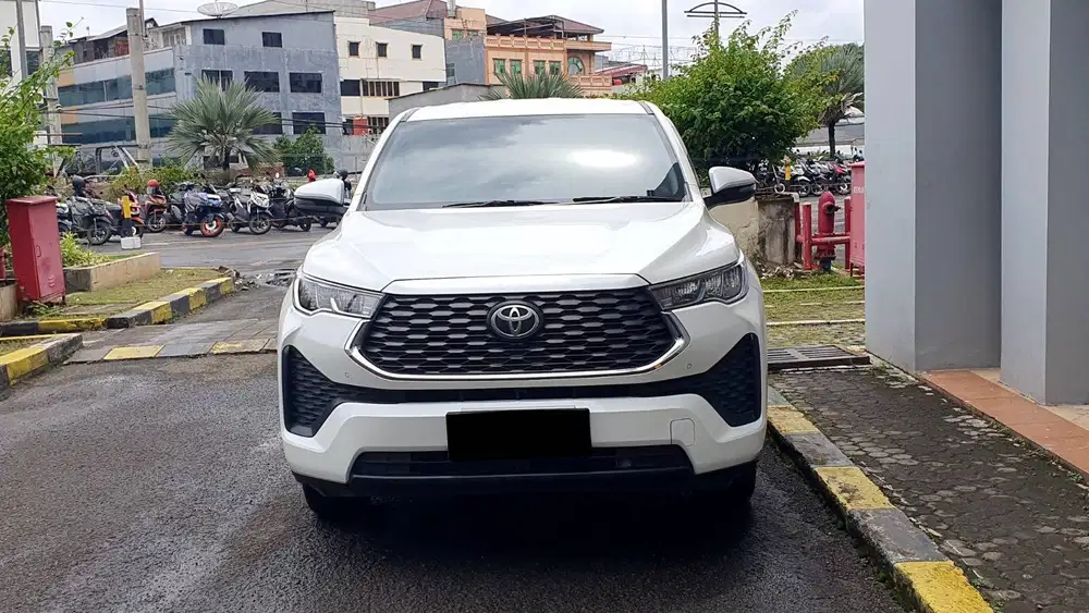 Toyota Kijang Innova Zenix 2.0 V Non Hybrid 2 RSE 2025 Like New Record