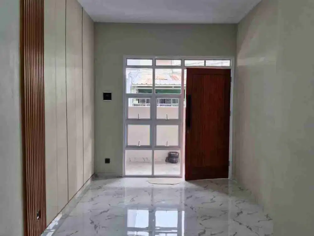 Rumah Baru 2 Lantai Dalam Komplek Hadap Timur Harga Bagus