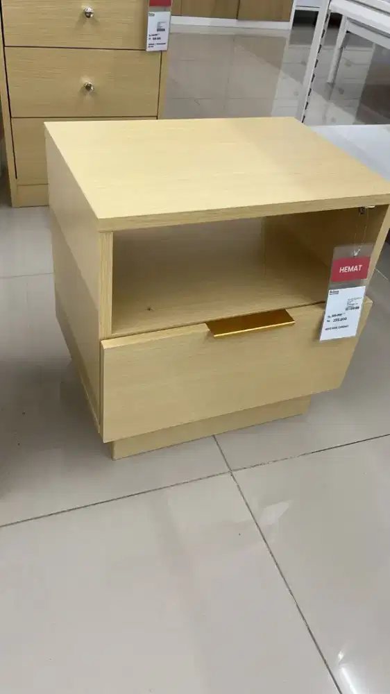 Nakas kiyo minimalis