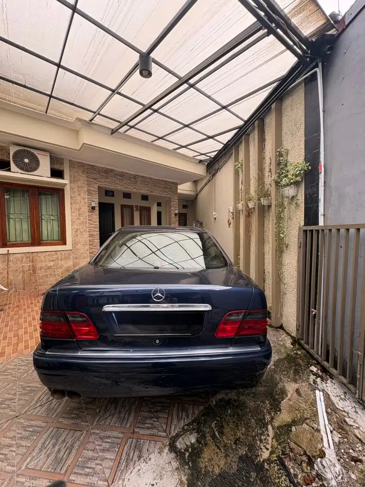 Mercedes-Benz E320 1997 Bensin