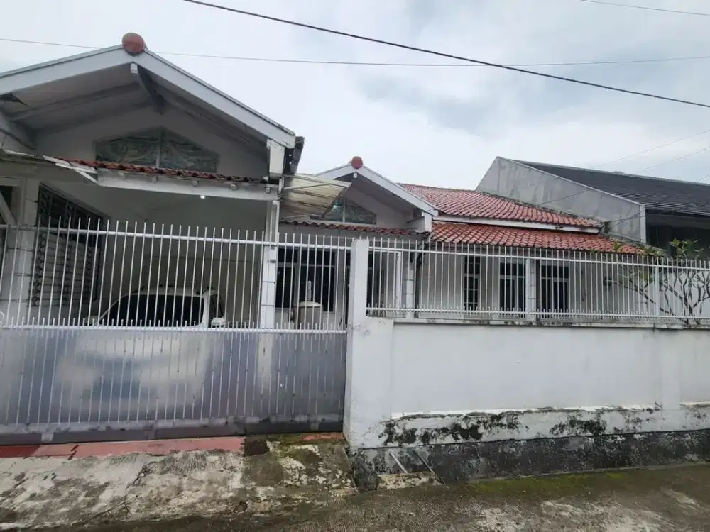 Rumah Siap Huni Sudah Ada Kitchen Set di Holis