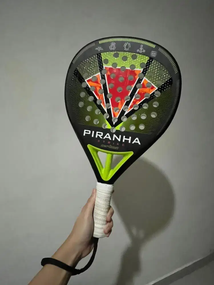 Dijual Carlton Piranha Strike Raket Padel kondisi mulus