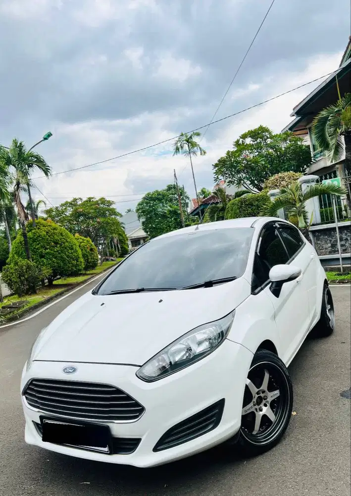 Ford Fiesta Trend Facelift Matic Siap Pakai