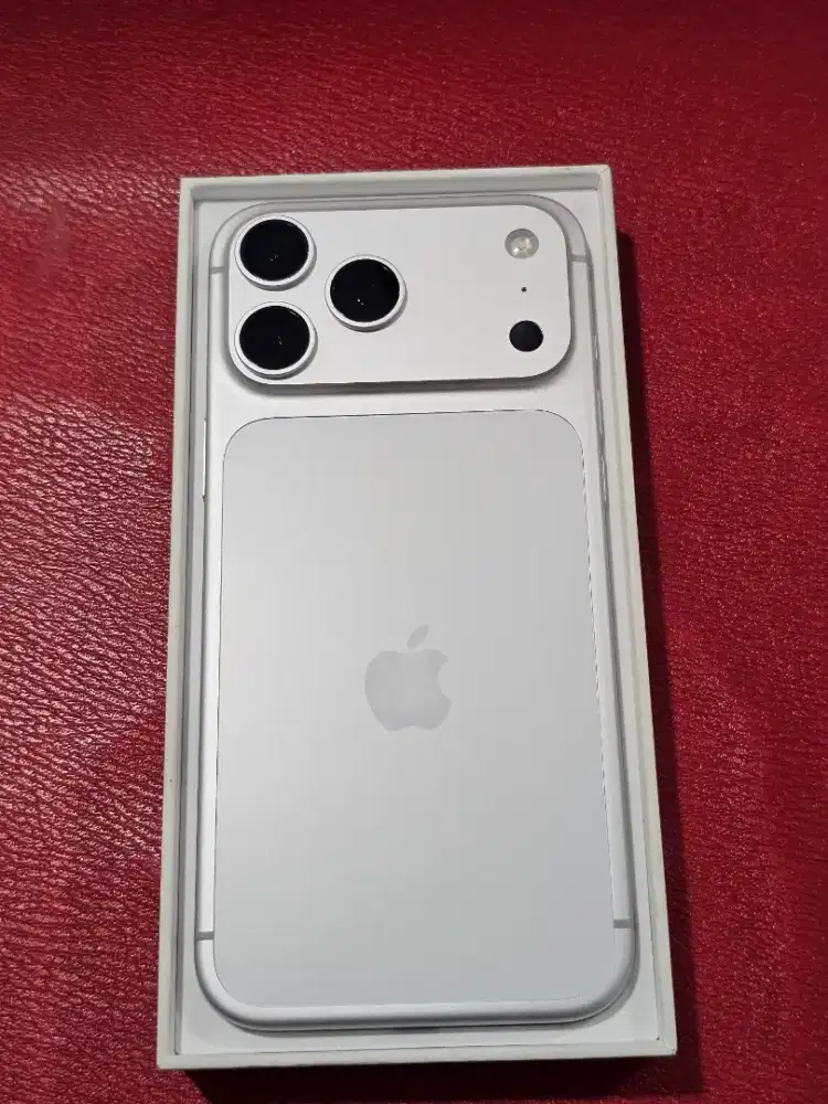 Iphone 17 promax 256gb silver ibox like new fulset ori garansi on