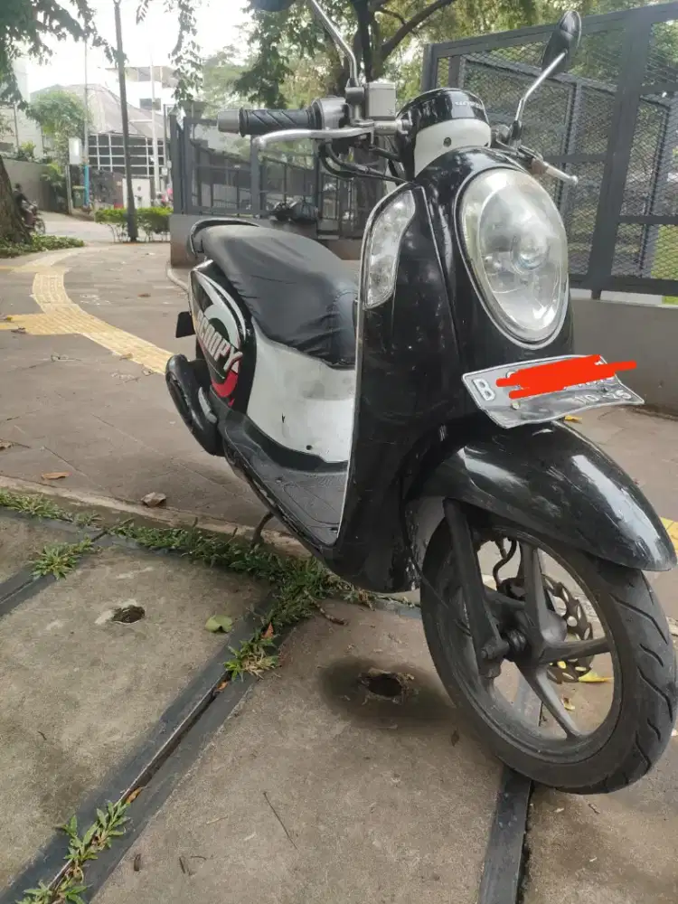 Jual Motor Scoopy 2015 hitam