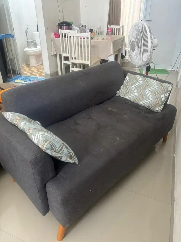 Sofa ruang tamu