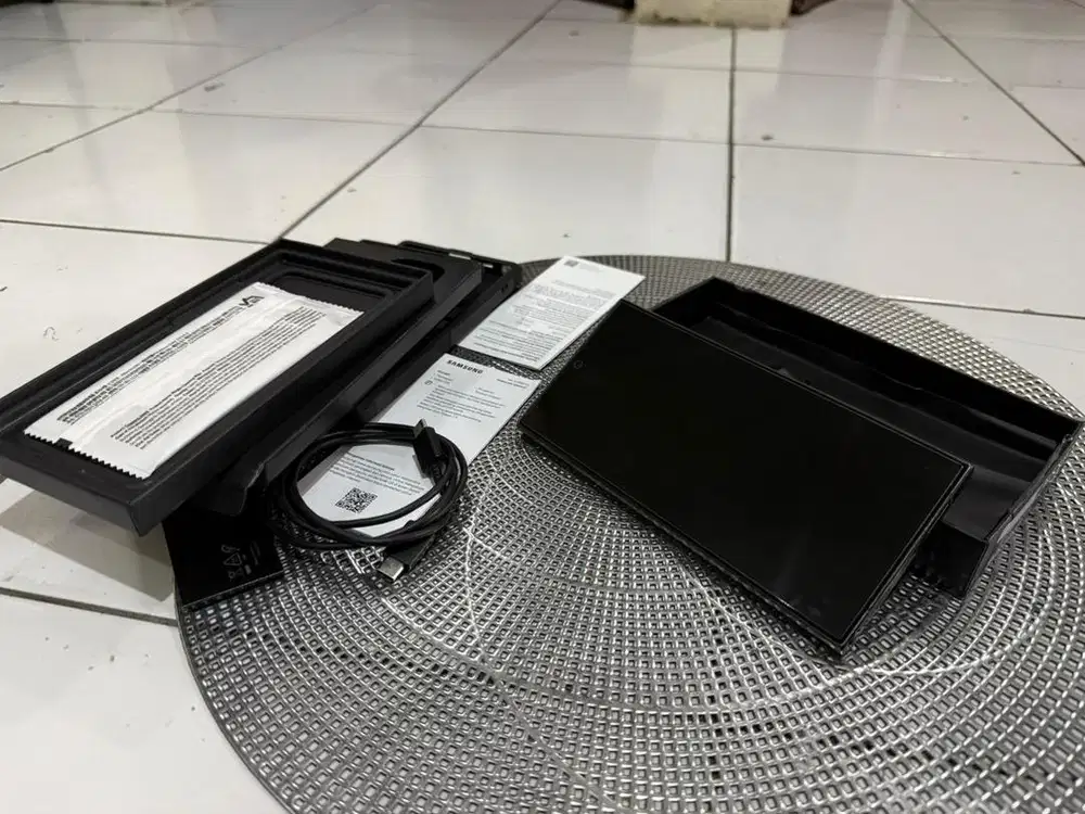 Samsung S24 Ultra 12/512 SEIN