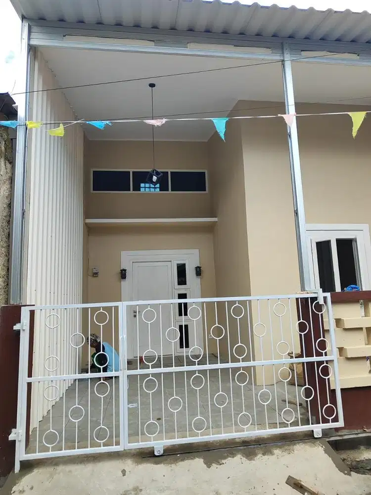 Rumah 2 lantai dekat Aeon BSD