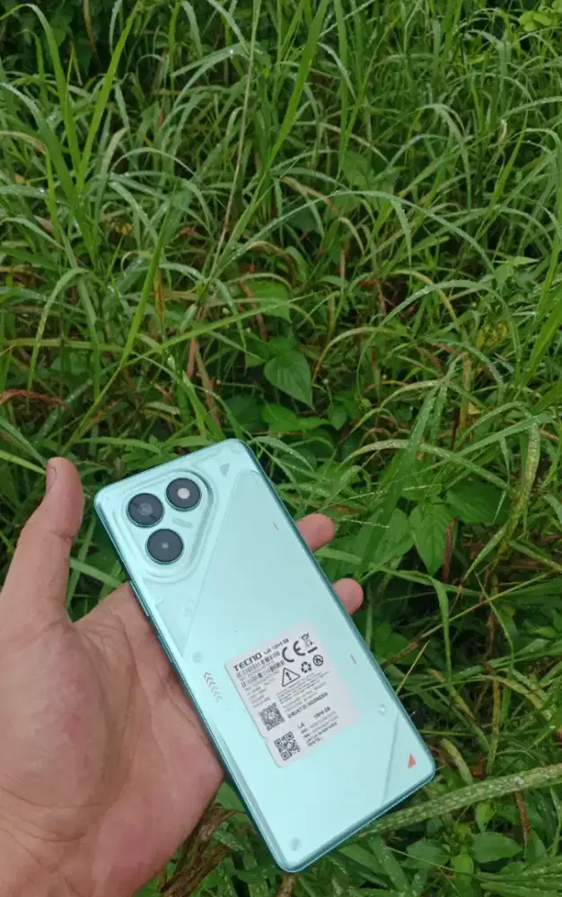 handphone Tecno pova 7