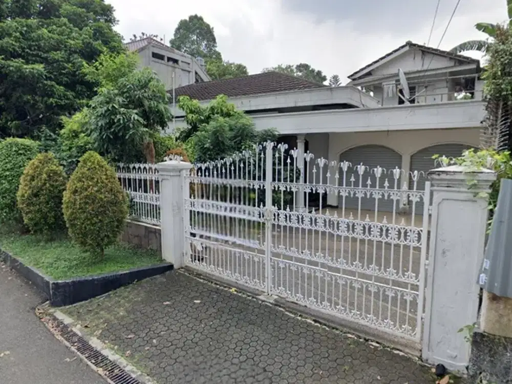 Rumah Dengan Private Pool di MPR Cilandak Barat, Hanya 5 Menit Ke MRT