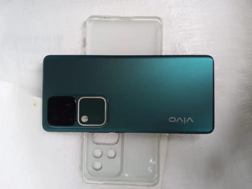 Vivo v30 12+512gb