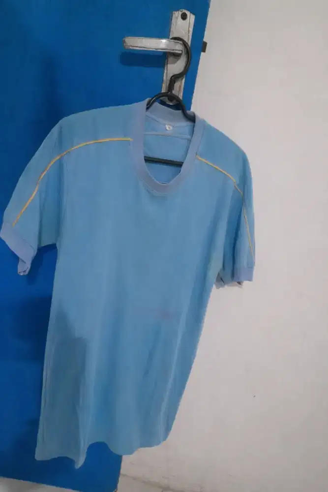 Kaos biru bagus