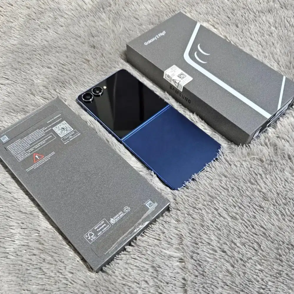 Samsung Z Flip 7 256Gb Blue garansi resmi