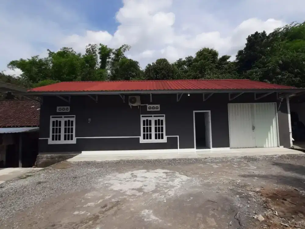 Dijual Rumah Murah dengan Lingkungan Nyaman Lokasi Jalan Kabupaten