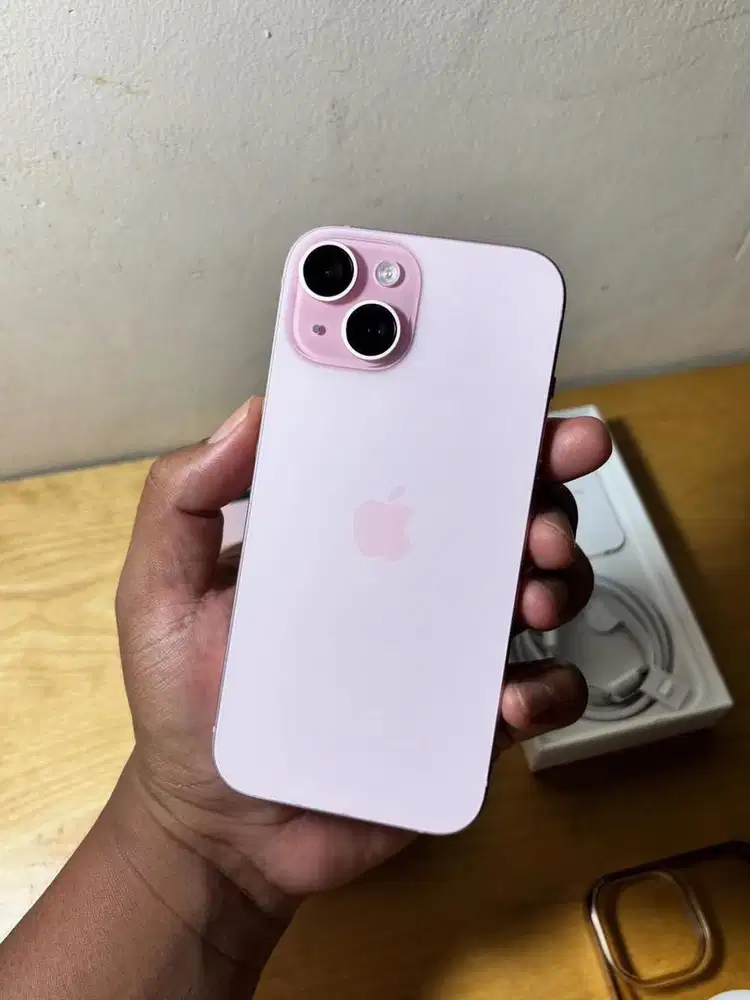 iPhone 15 256GB Pink Inter Bisa Semua kartu | Fullset Mulus Like New