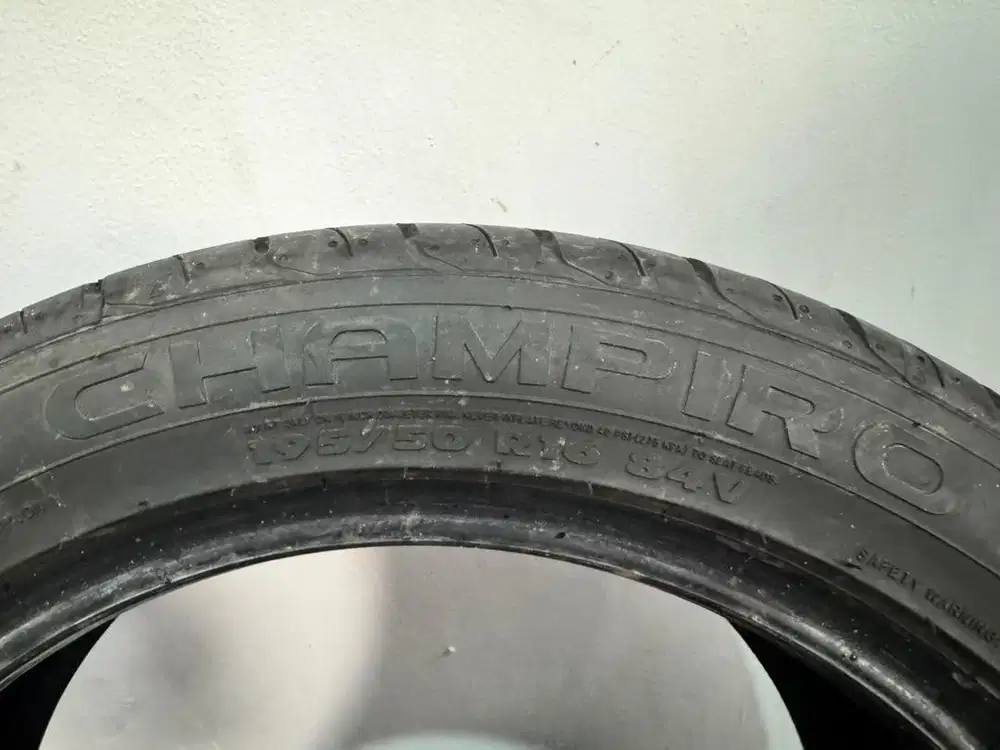 Ban Champiro GTX Pro