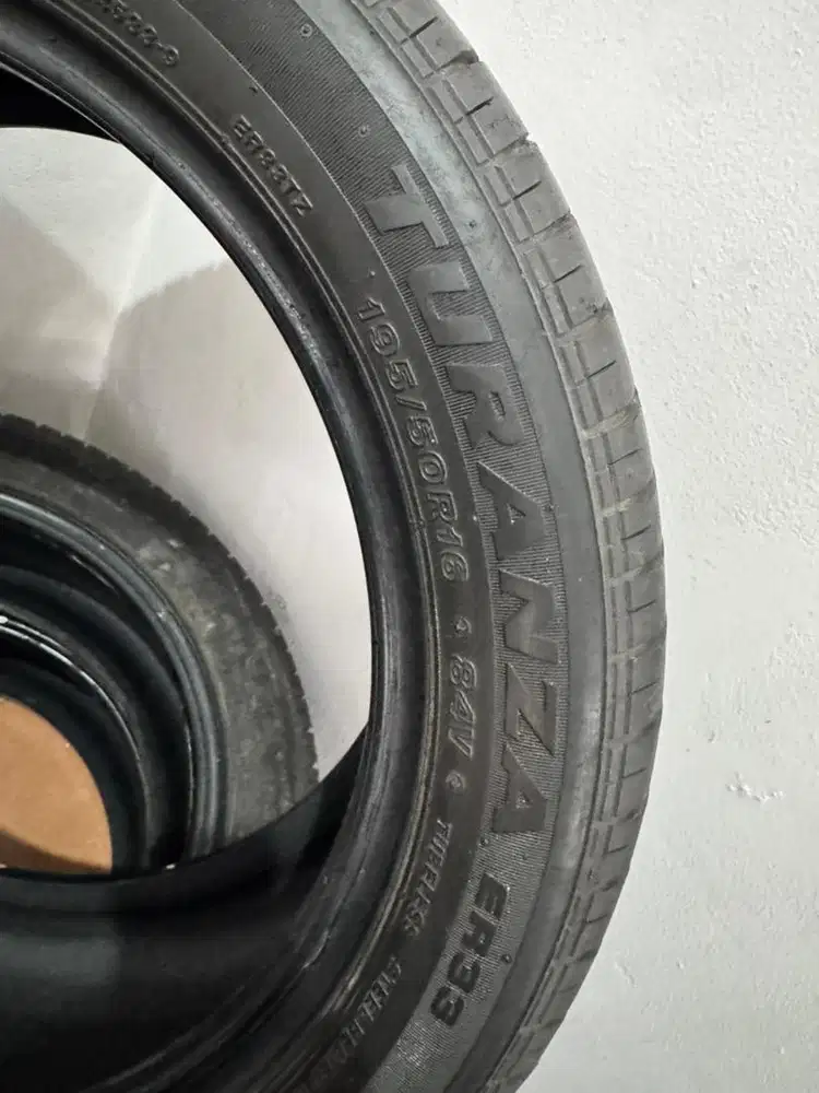 Ban Bridgestone Turanza ER33