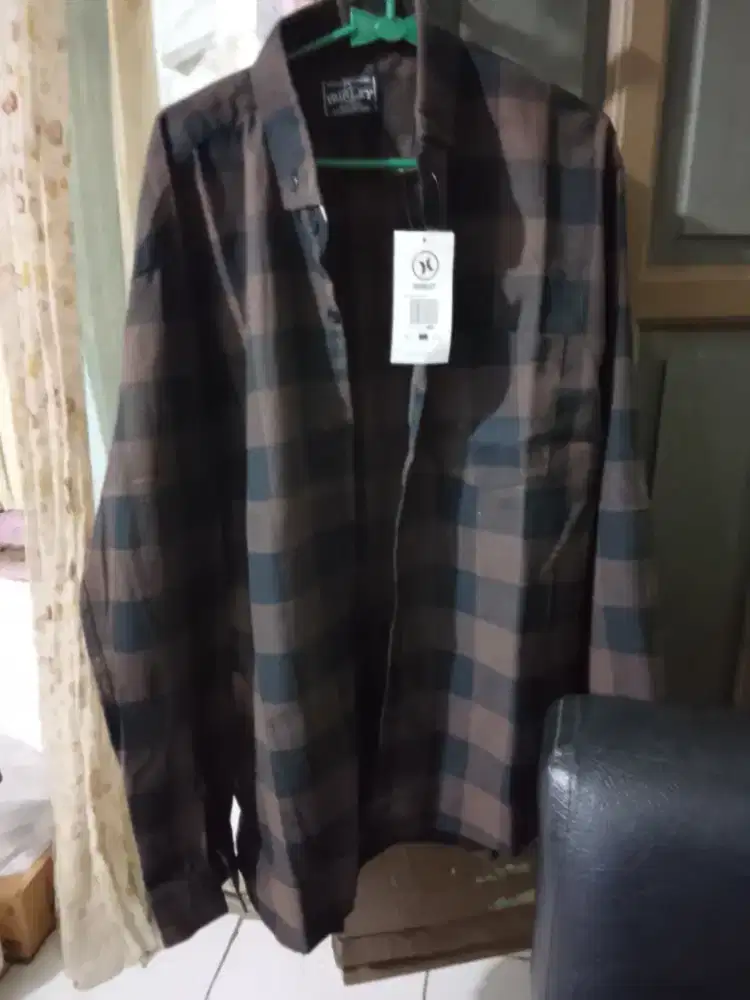 Kemeja flanel ukuran L