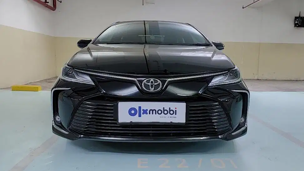 TDP 10JT, Toyota Corolla Altis 1.8 V Bensin-AT Hitam 2022