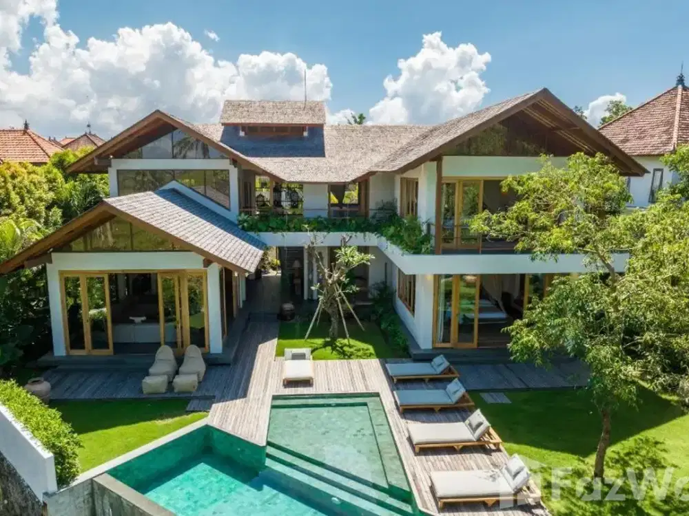 5 Bedroom Villa for sale in Pererenan, Bali