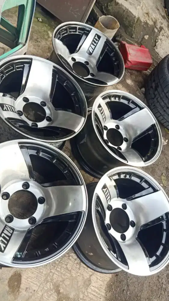 Rally ring 15 x 8.5 in