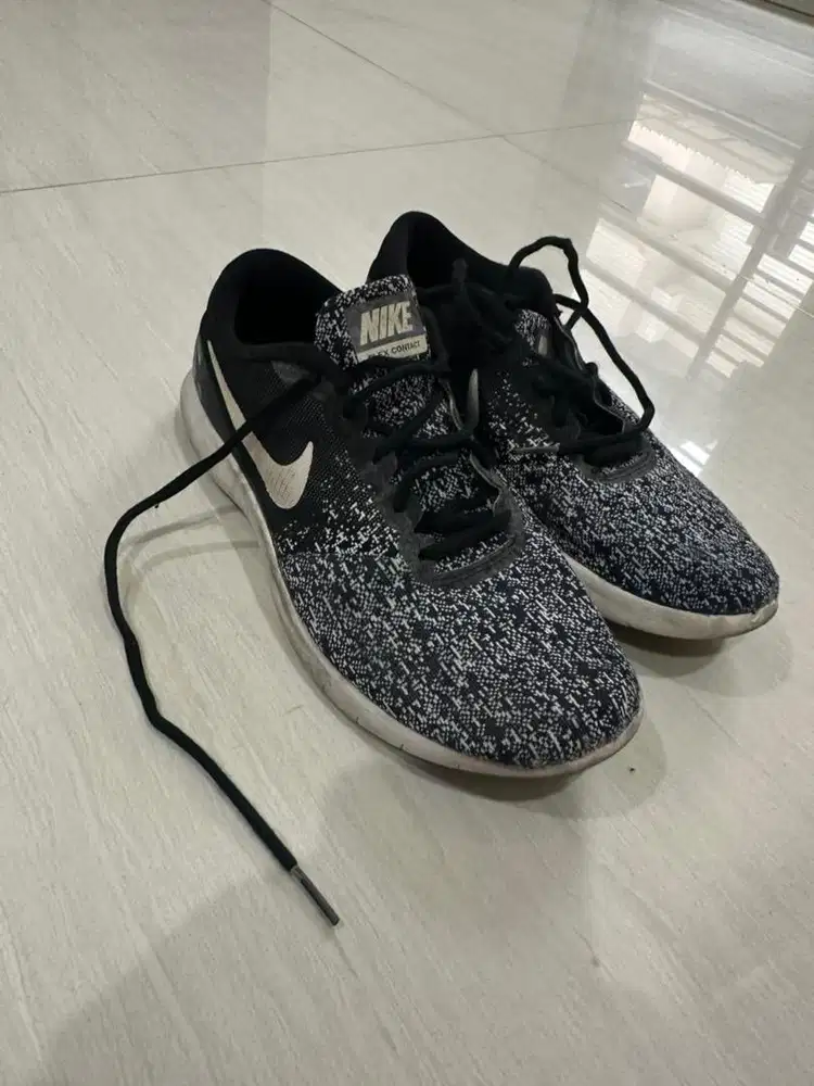 Sepatu nike running size 39