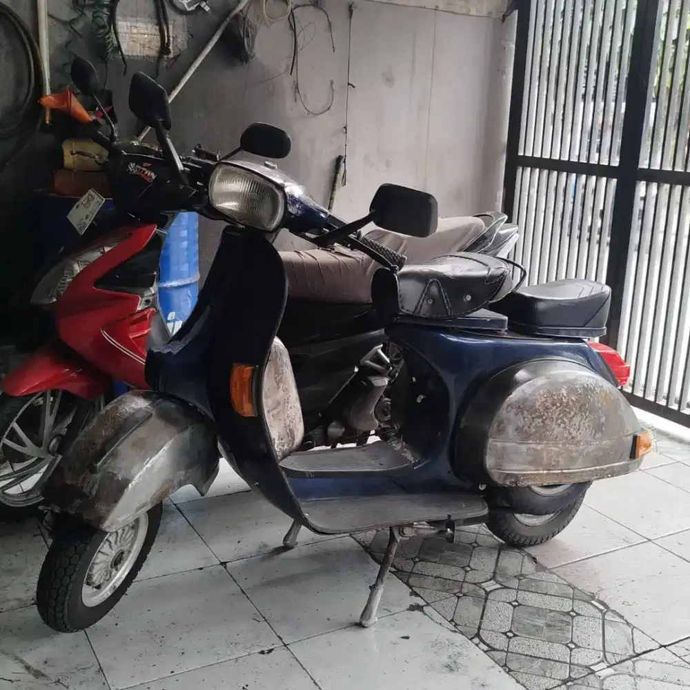 Vespa P150S Sera 83