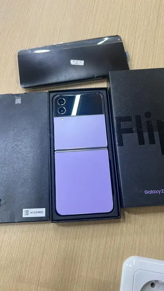 Samsung z flip 4 256gb