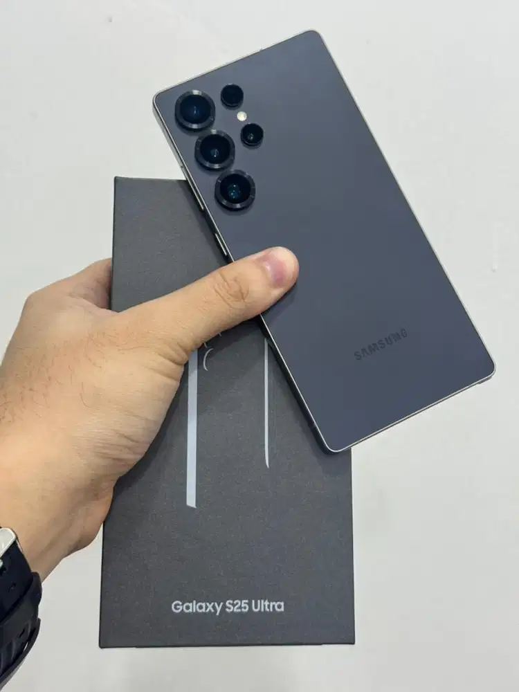 Samsung S25 Ultra 5G Black 12/256Gb (SEIN)