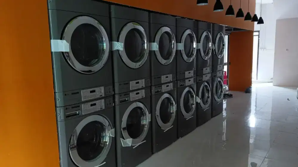Karyawan Laundry Self Service