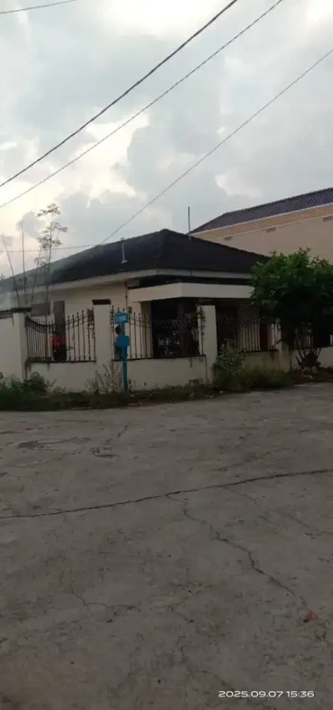Dijual rmh 5km komplek Pusri skamaju