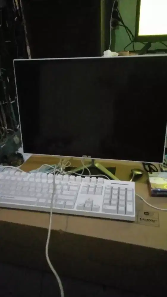 Dijual Komputer Asus All in one 8g.