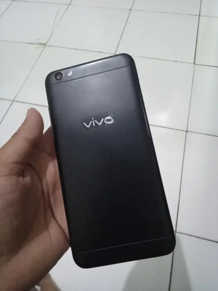 Vivo v5 garansi resmi ram 4/64