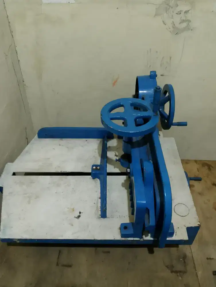 mesin potong kertas/buku    , mesin lem