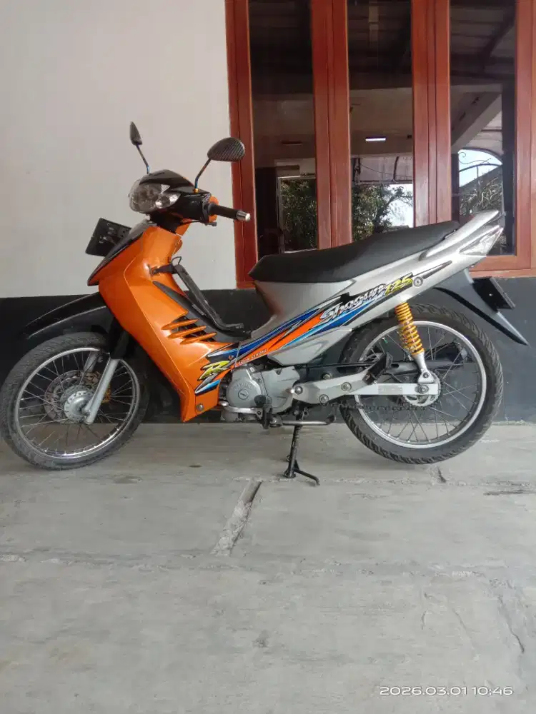 Suzuki shogun 2004 istimewa