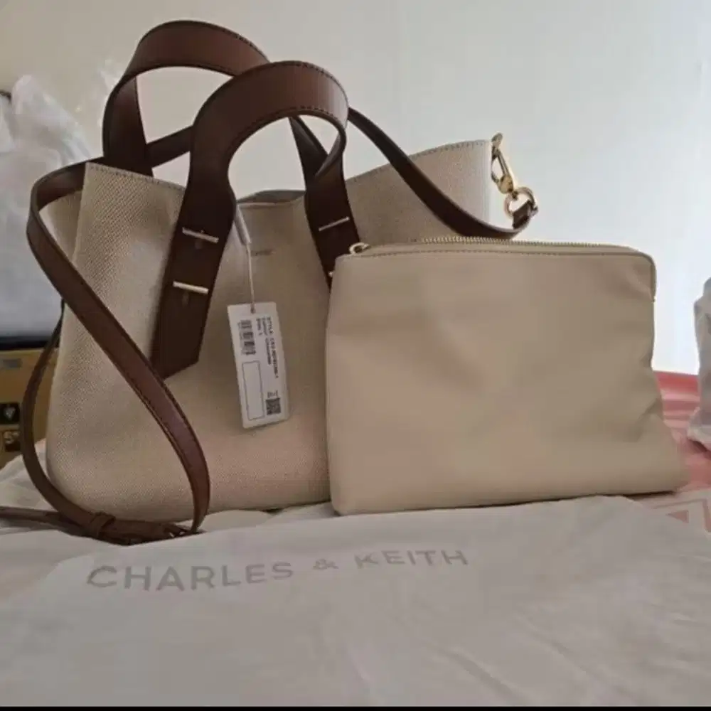 Tas merk Charles & Keith