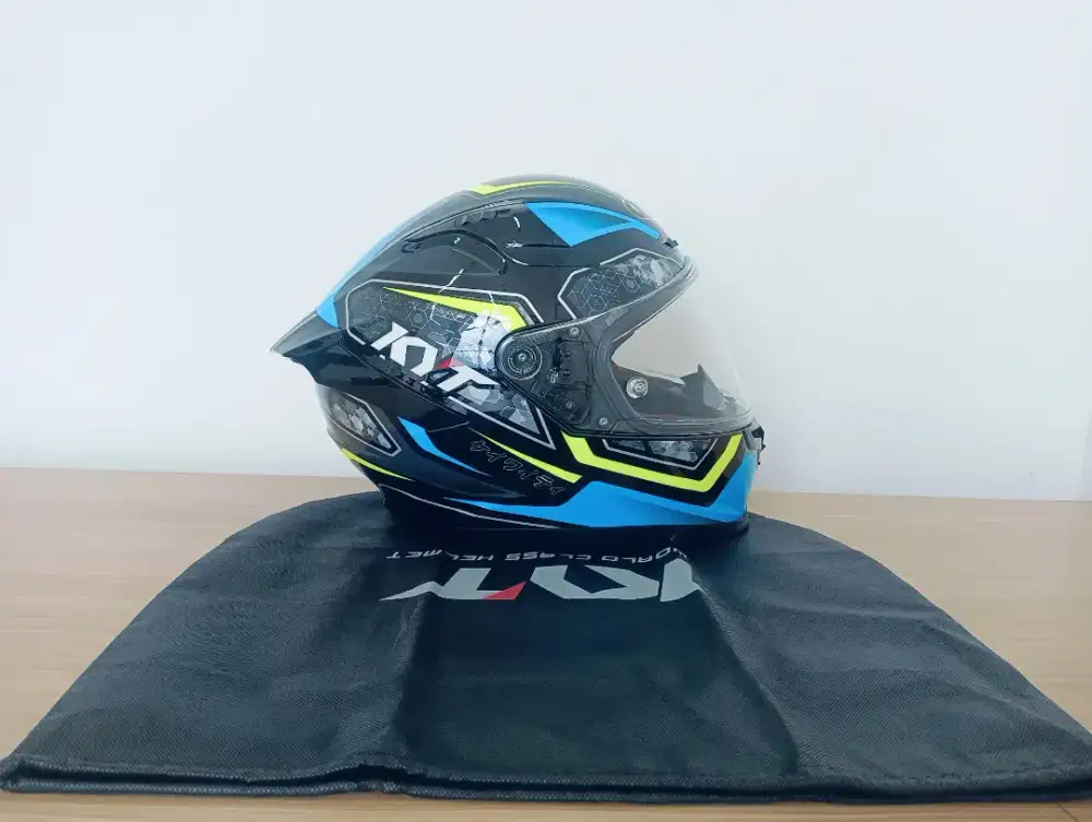 Jual Helm KYT Striker Motif Size L Kondisi Super mulussss