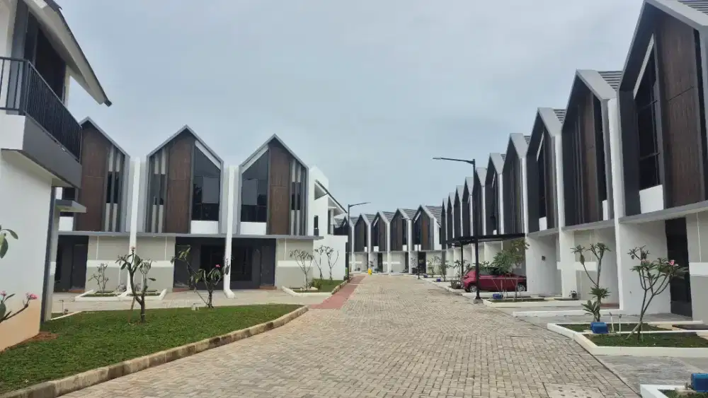 Promo Rumah 2 lantai siap huni Rp.10jt all in, Fasilitas Kolam Renang