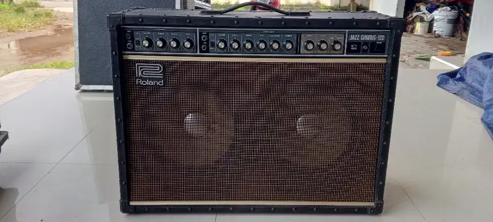 Ampli gitar Roland JC 120
