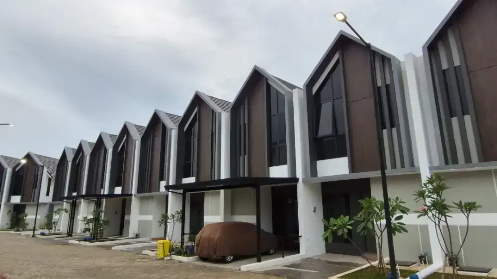 Promo Rumah 2 lantai siap huni Rp.10jt all in, Fasilitas Kolam Renang