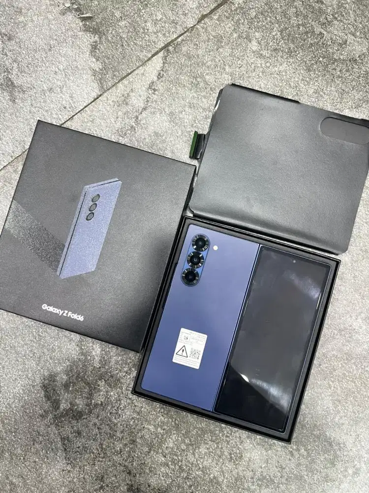 Samsung Z Fold6 12/512 SEIN mulus like new perfect istimewa