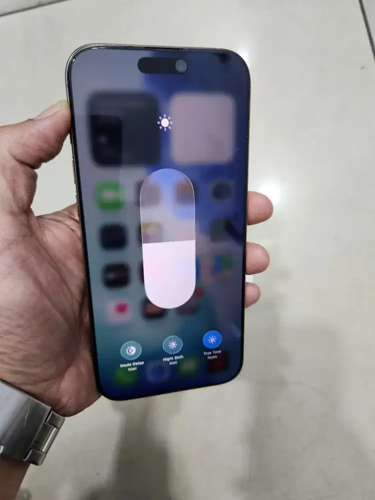 Iphone 16 pro max 256gb inter cukai tolong di catet