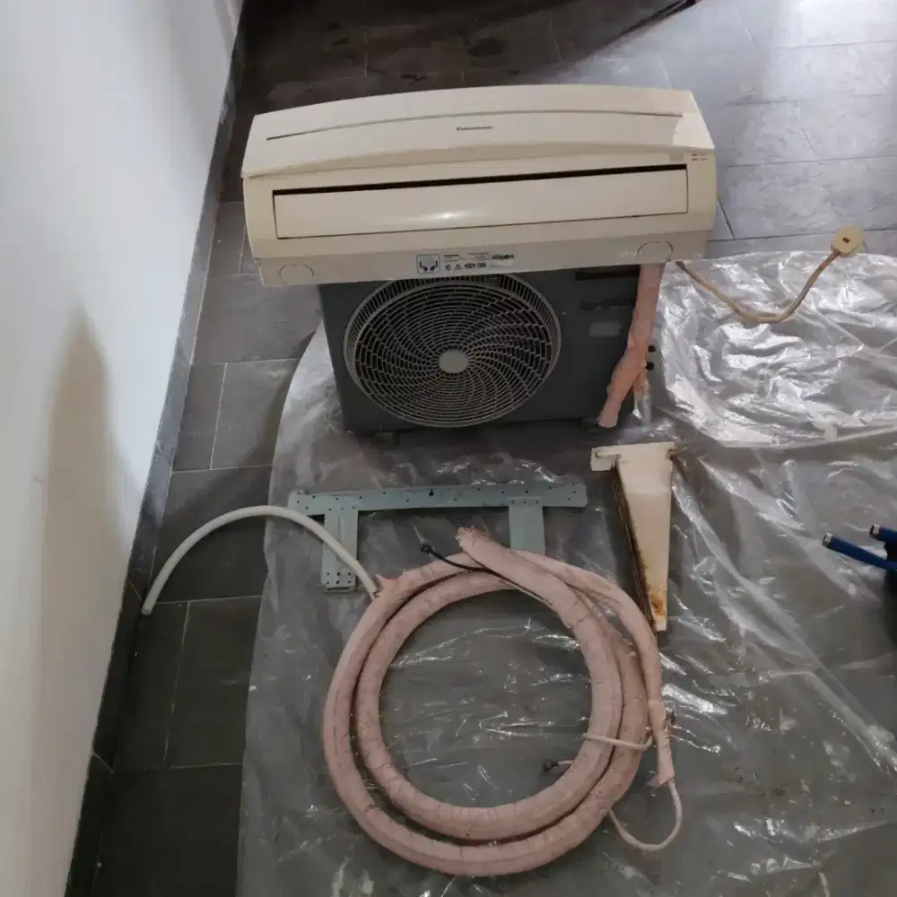 AC Panasonic 1PK bekas